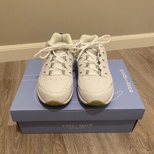 Easy Spirit Romy Walking Shoes White Gray Women’s Size 7M New in Box